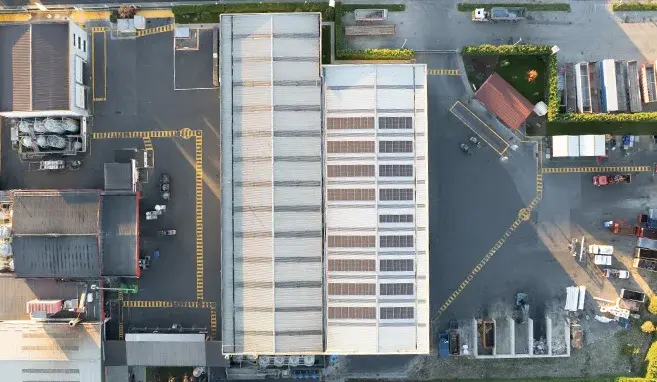 La sede aziendale di Rosso S.r.l. a Fossano in una ripresa con drone.